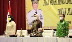Riana Sari Kukuhkan 5 Bunda PAUD