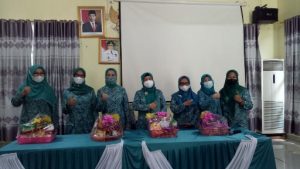 Pelatihan Pembuatan Parsel di Ruangan Cukuh Tangkil Kabupaten Pesisir Barat