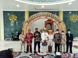 Edward Syah Pernong dan Rahmat Effendi Hadiri Pernikahan Cindy & Loeqman