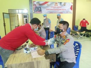 Peringati HUT Bhayangkara ke 75, 118 Anggota Polres Tubaba Ikuti Aksi Donor Darah
