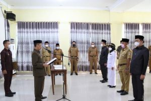 Mewakili Bupati, Sekda Pesisir Barat Lantik 4 Pejabat Tinggi Pratama dan Administrator