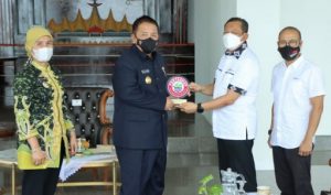 Gubernur Arinal Terima Penghargaan Atas Keberhasil Dukung Program Pertashop