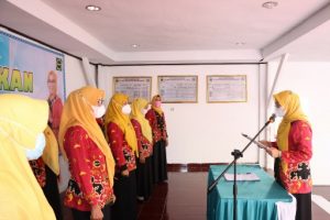 Septi Istiqlal Lantik Ketua BKMT Kecamatan se-Kabupaten Pesisir Barat