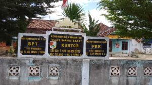 Pembuatan Rambu-rambu Jalan Desa di Tiyuh Wonokerto Misteri, Fiktif?