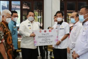 Pesisir Barat Terima Ratusan Rapid Antigen