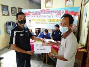 75 Warga KPM Pekon Gunung Kemala Terima BLT-DD Tiga Bulan