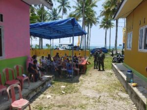 Ikut Vaksin Ratusan Warga Balam Datangi Balai Pekon