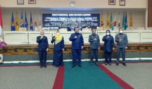 Mingrum Teken Persetujuan Raperda Pertanggungjawaban Pelaksanaan APBD Provinsi Lampung 2020