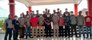 Bupati Nanang Lepas Kontingen PWI Lampung Selatan Menuju POR SIWO