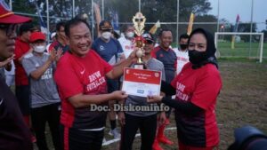 Seruan Bupati Winarti Saat Meresmikan Lapangan Futsal BMW Sport Center Menggala