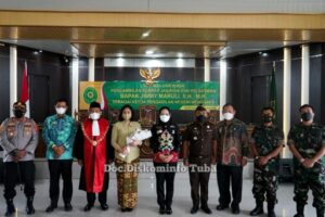 Bupati Winarti Hadiri Pelantikan Ketua Pengadilan Negeri Menggala
