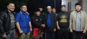 Anggota Fraksi Demokrat DPRD Lampung Sambangi Arena Berlatih PSP Siliwangi Cabang Pesawaran