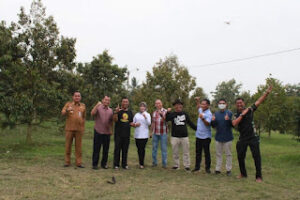 Hendry Rosyadi Ajak Forkopimda Lampung Selatan Wisata Kebun Durian