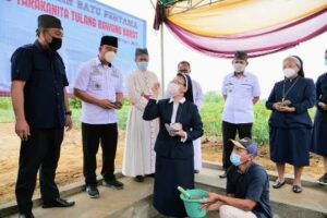 Umar Ahmad Hadiri Peletakan Batu Pertama Pembangunan SD Tarakanita
