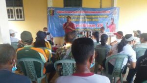 Ketut Erawan Sosialisaikan Perda Bahaya Narkoba di Desa Brawijaya