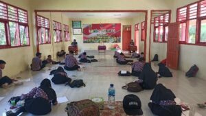 Kodim 0422/LB Gelar Lomba Melukis dalam Gelaran TMMD Reguler ke-113