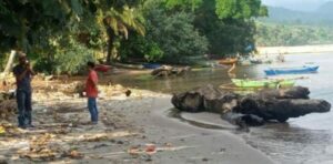 Warga Pekon Lemong Harapkan Pemerintah Bangun Talud Baru di Bibir Pantai