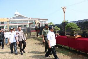 Pesisir Barat Gelar Kontes Bonsai Tingkat Nasional