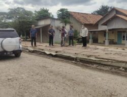 Ketua DPRD Lampung Tinjau Perbaikan Jalan di Kampung Kalirejo
