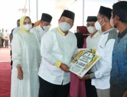 Gubernur Arinal Beri Bantuan Dana Hibah untuk Anak Yatim dan Rumah Ibadah