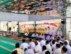 Kunjungi Tubaba, Gubernur Tabur Benih Ikan di Kolam Islamic Centre
