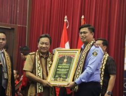 Gubernur Arinal Terima Anugerah PWDPI Award Tahun 2023