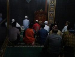 Malam Pertama Sholat Tarawih Masjid Gelap Gulita