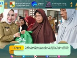 Pj. Bupati Tubaba Salurkan Sembako ke Masyarakat