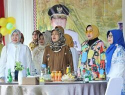 Riana Sari Harapkan Anak-Anak Belajar Disiplin