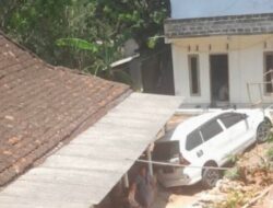 Sopir Ngantuk Saat Pegang Kendali Stir, Mobil Avanza Terjun Bebas