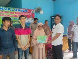 Pekon Way Suluh Salurkan BLT-DD Kepada 15 KPM