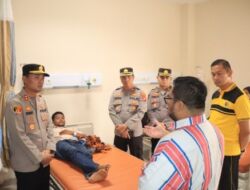 Kapolres Lampura Kunjungi Pasien Korban Keracunan Massal