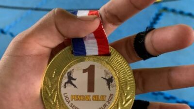 Siswa SMAN 10 Pentagon Raih Medali Emas di Liga Series Pencak Silat Kaur 2025