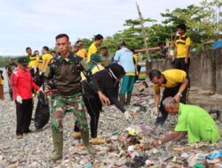 Polres Tanggamus Gandeng TNI, Pemda dan Relawan Gelar Korve Massal di Dua Pantai Wisata Unggulan